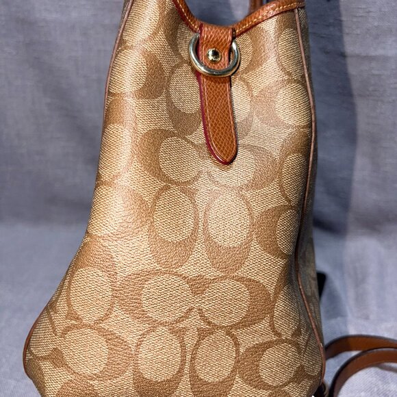 Beautiful Coach Satchel - Picture 10 of 10